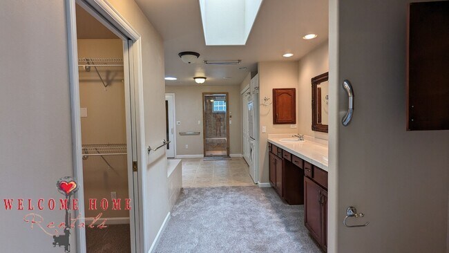 Building Photo - Greene - 2431