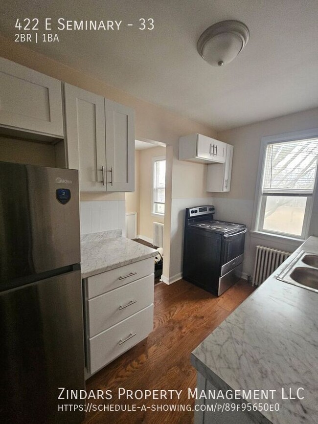 Building Photo - MOVE IN SPECIAL!!! Newly Remodeled 2 Bed 1...