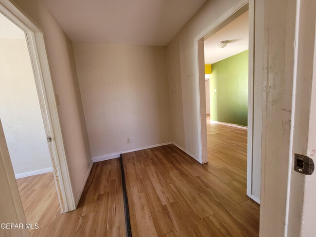 Building Photo - 7213 Alto Rey Ave