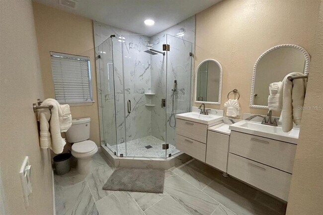 Building Photo - 2954 Lucayan Harbour Cir