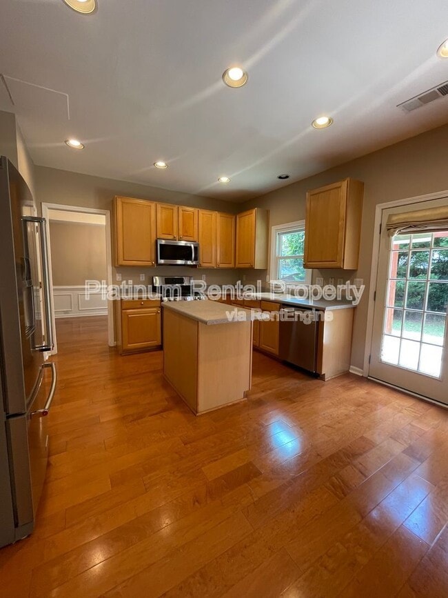 Building Photo - 4916 Durley Ln SE