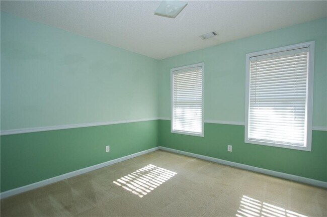 Building Photo - 2804 James Henry Dr