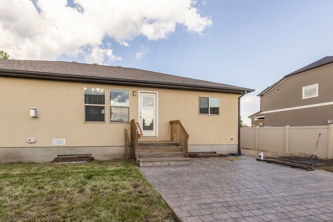 Building Photo - Heber Home