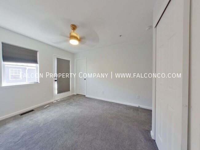 Building Photo - 834 Victoria Ridge Point