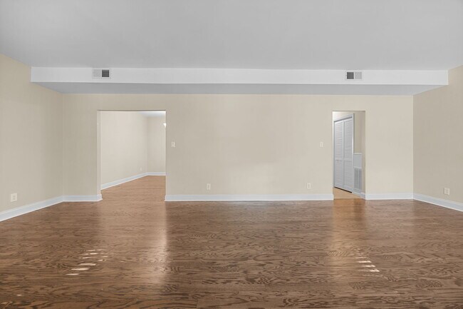 Building Photo - 6423 New Market Way