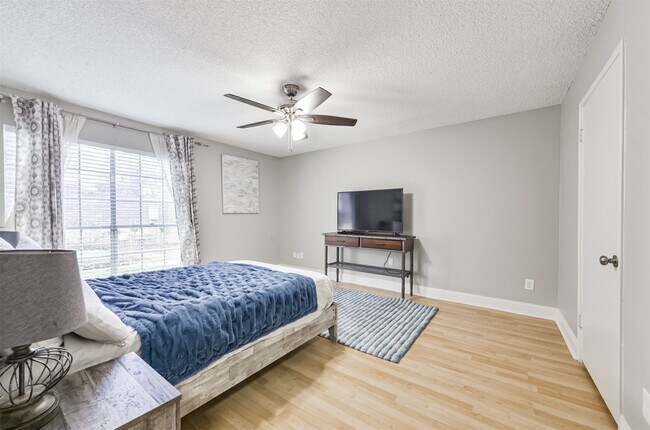 Building Photo - 14111 Misty Meadow Ln