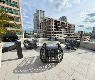 Building Photo - 275 1st Ave S