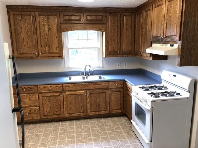 Building Photo - 1579 Rockbridge Rd