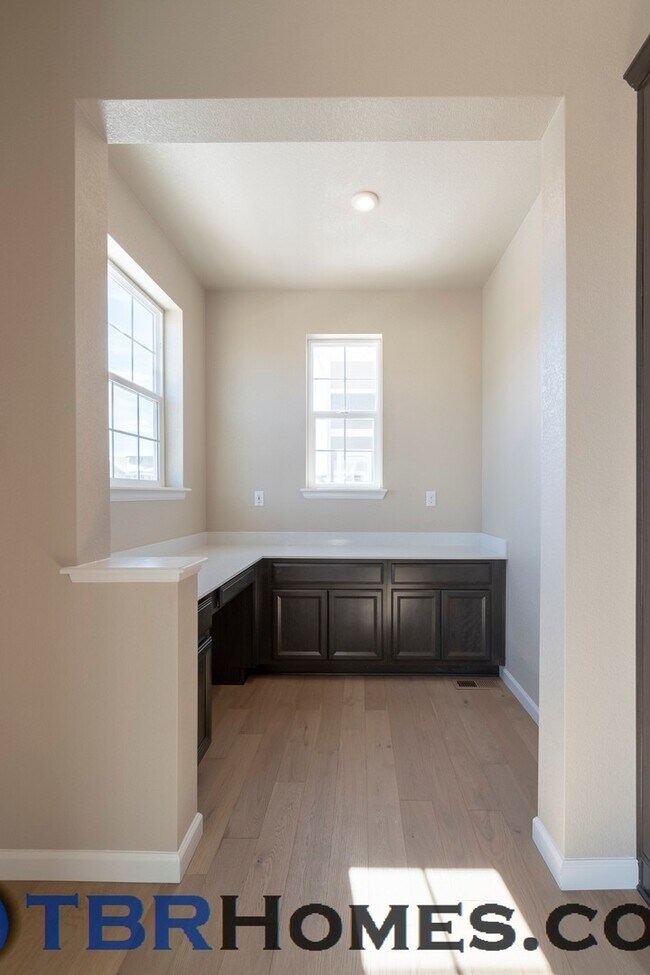 Building Photo - 9521 Market Dr