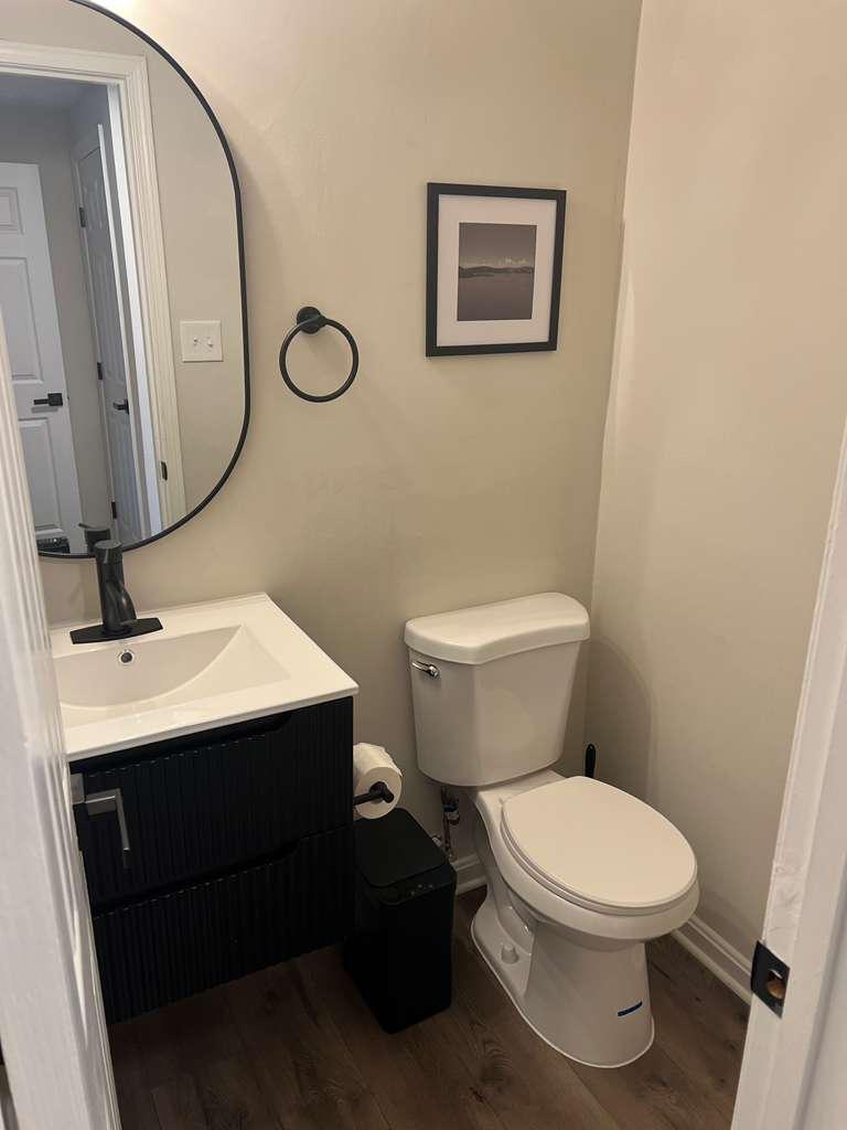 Building Photo - 442 Shady Glen Dr