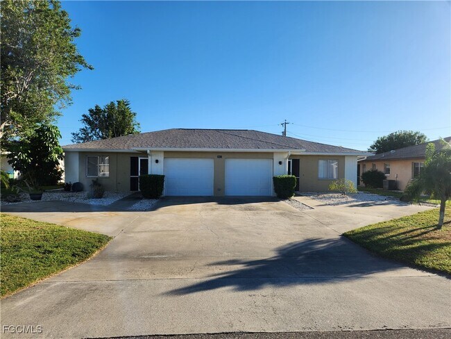 Building Photo - 3817 SE 11th Ave