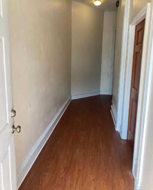 Building Photo - 221X Brookfield Ave