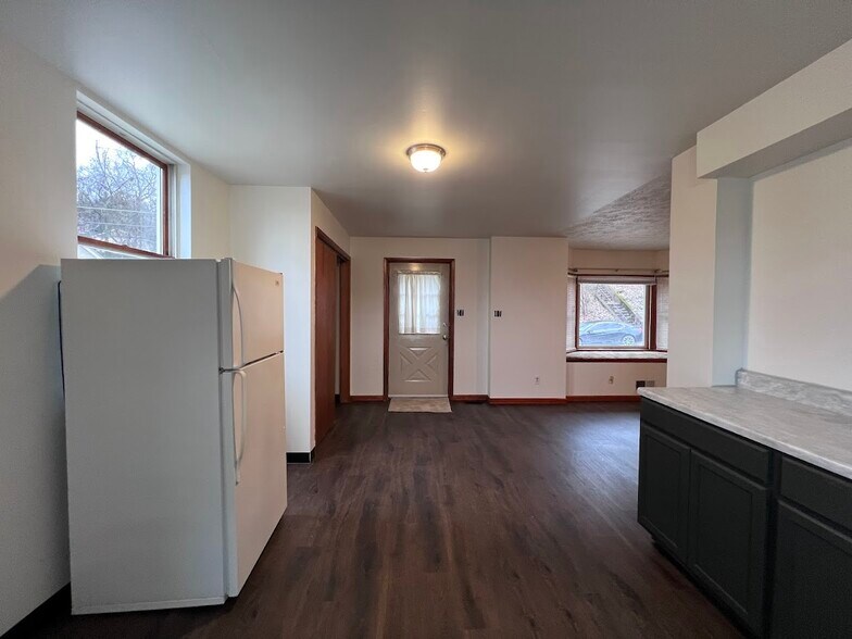 Building Photo - 184 Pennsylvania Ave