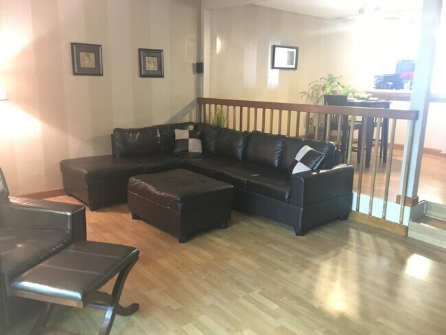Building Photo - 3bed/2.5 bath condo in Herons Cove, Va Bea...