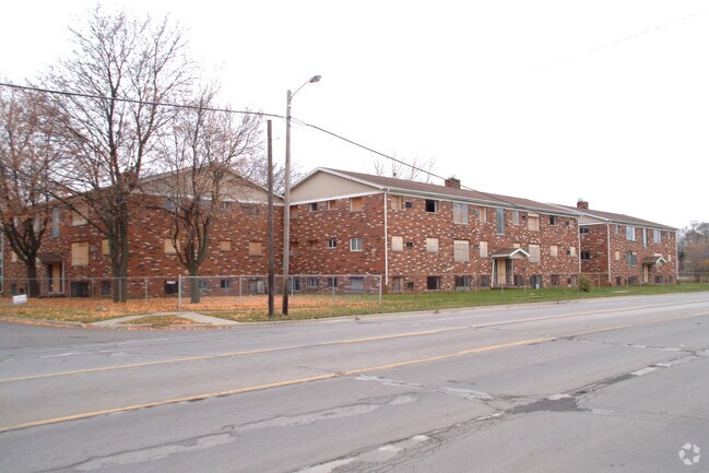 Primary Photo - Carpenter Road apartments