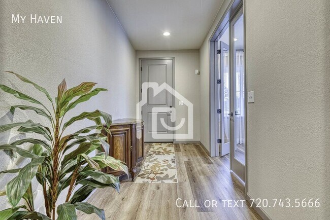 Building Photo - 17237 Parkside Dr N