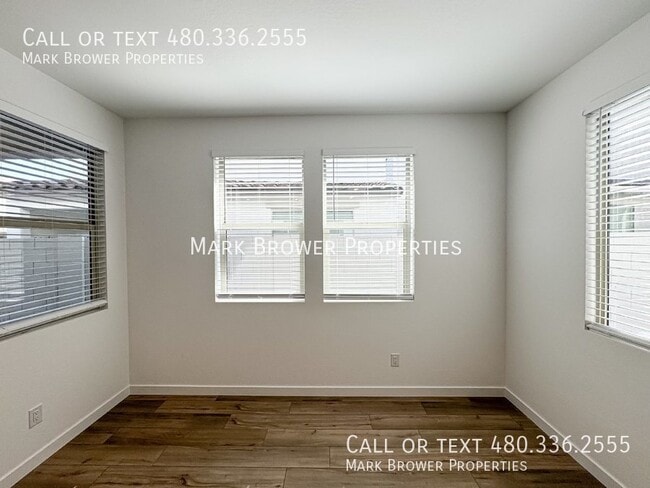 Building Photo - 9852 E Tamery Ave