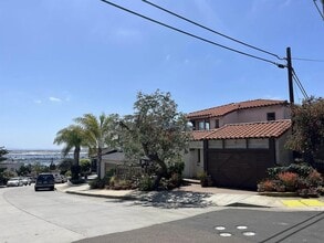 Building Photo - Stunning 2 story home with Spanish style a...