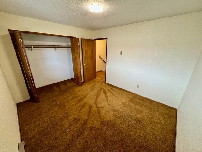 Building Photo - 1127-1129 Applegate Street