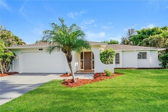 Building Photo - 1707 SE 8th St