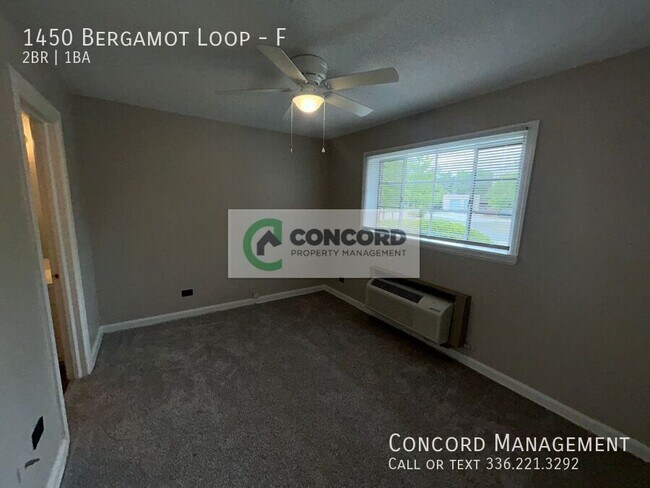 Building Photo - 1450 Bergamot Loop