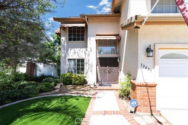 Building Photo - 32825 Canyon Crest St