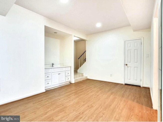 Building Photo - 3151 Borge St