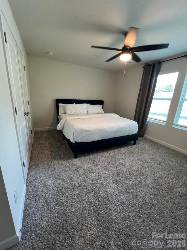 Building Photo - 8921 Pennegrove Cir