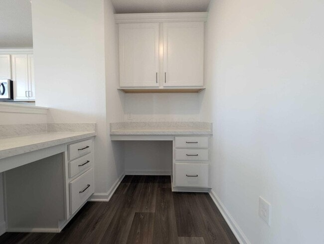 Building Photo - 832 Callaway Ln