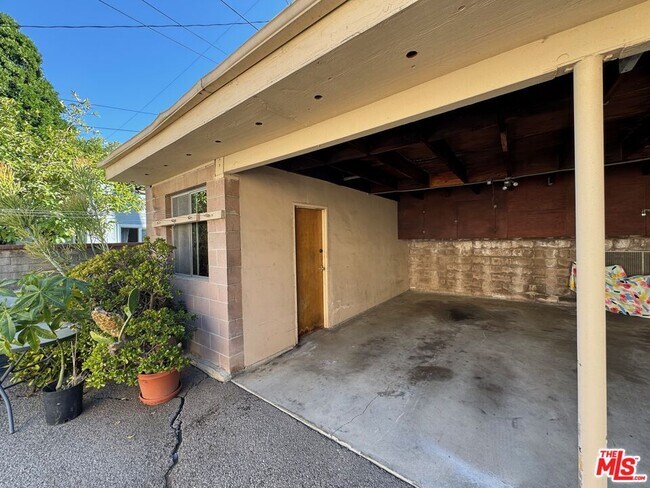 Building Photo - 4168 Brunswick Ave