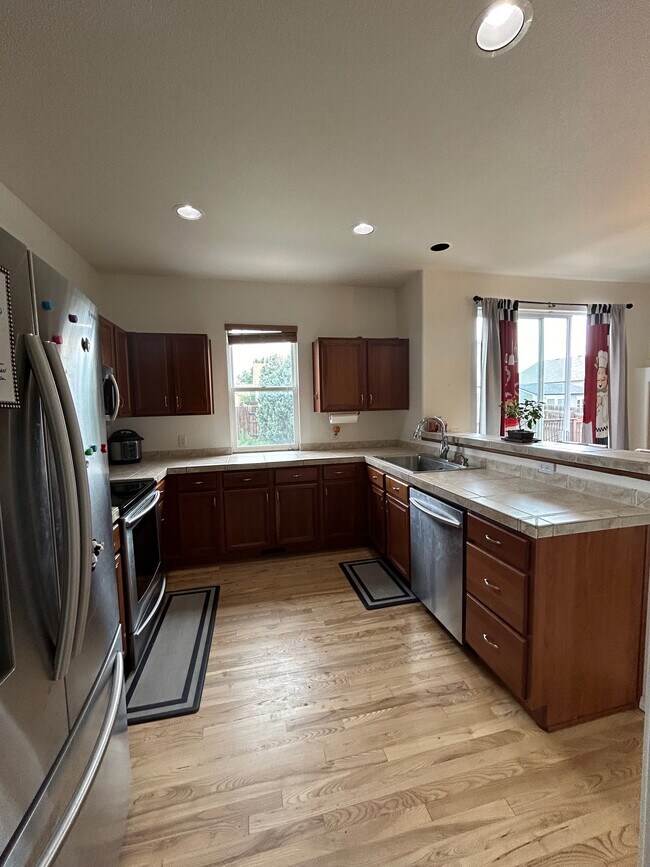 Building Photo - 7368 Prythania Park Dr