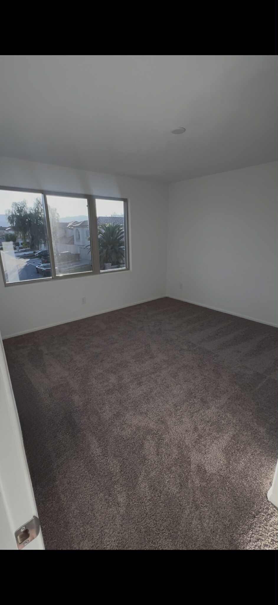 upstairs loft with sunset mountain views - 5924 Tomsik St