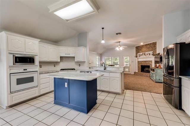 Building Photo - 2730 Fern Valley Ln