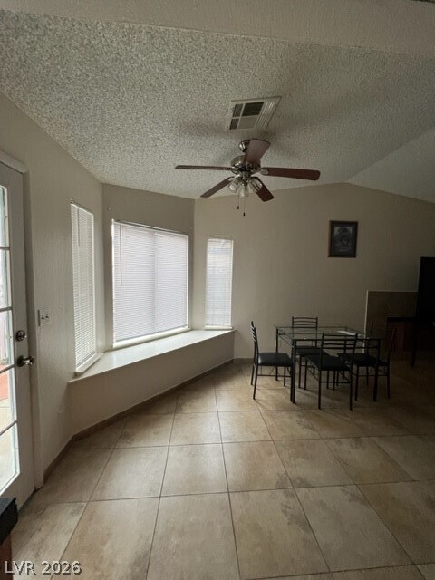 Building Photo - 2274 Sabroso St
