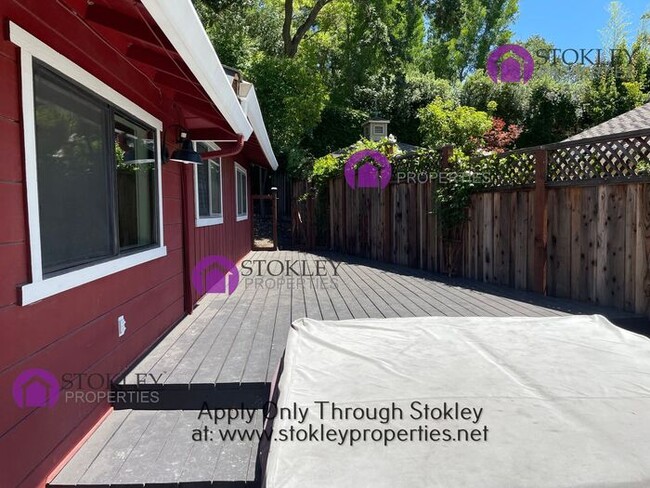 Building Photo - 149 Alegra Ln