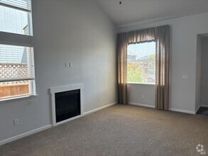 Building Photo - 1655 Kerry Ln