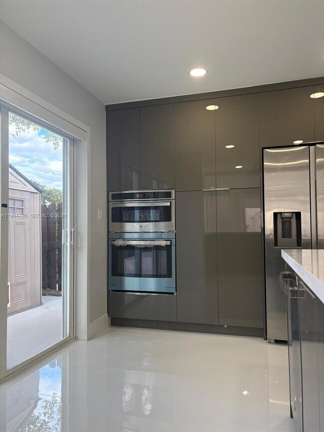 Building Photo - 10225 NW 57th Terrace