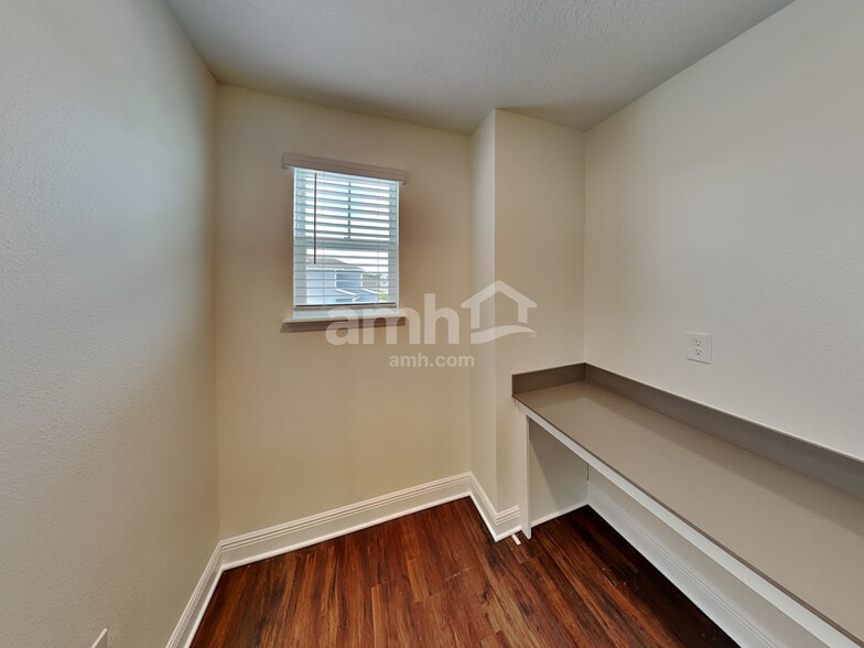 Building Photo - 2768 Ponds Trl