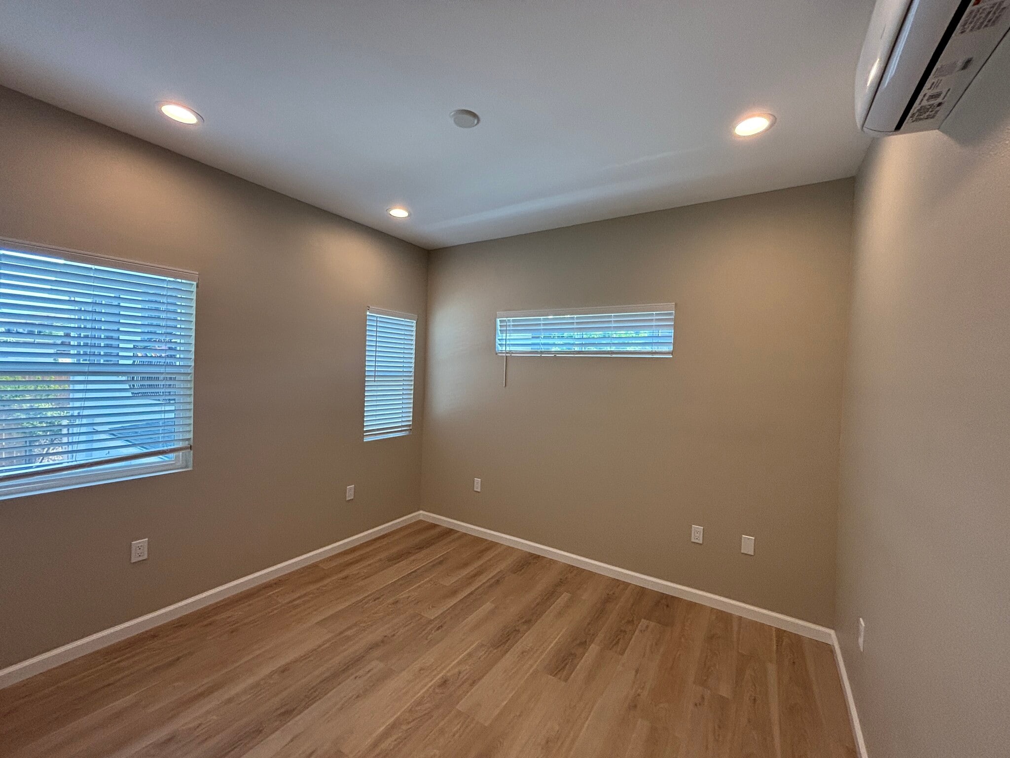 Building Photo - 4112 Pepper Dr