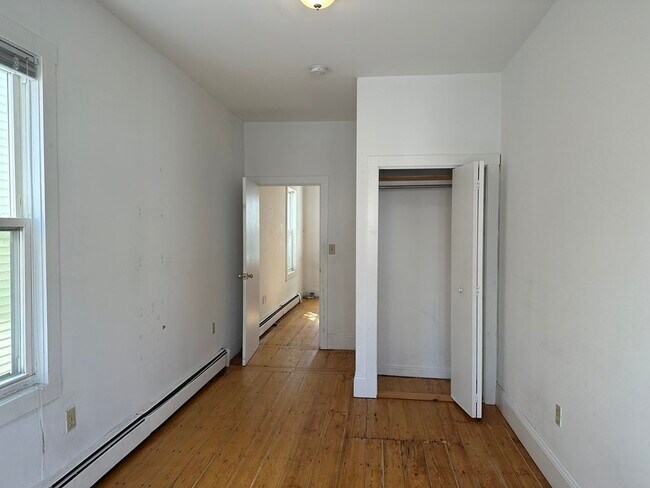 Building Photo - 14 Creighton St