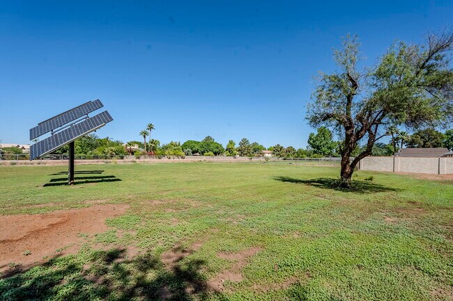 Building Photo - 834 N Constellation Way