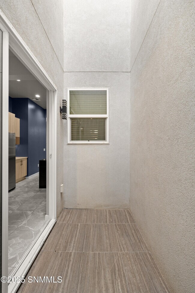 Building Photo - 4358 Capistrano Ave