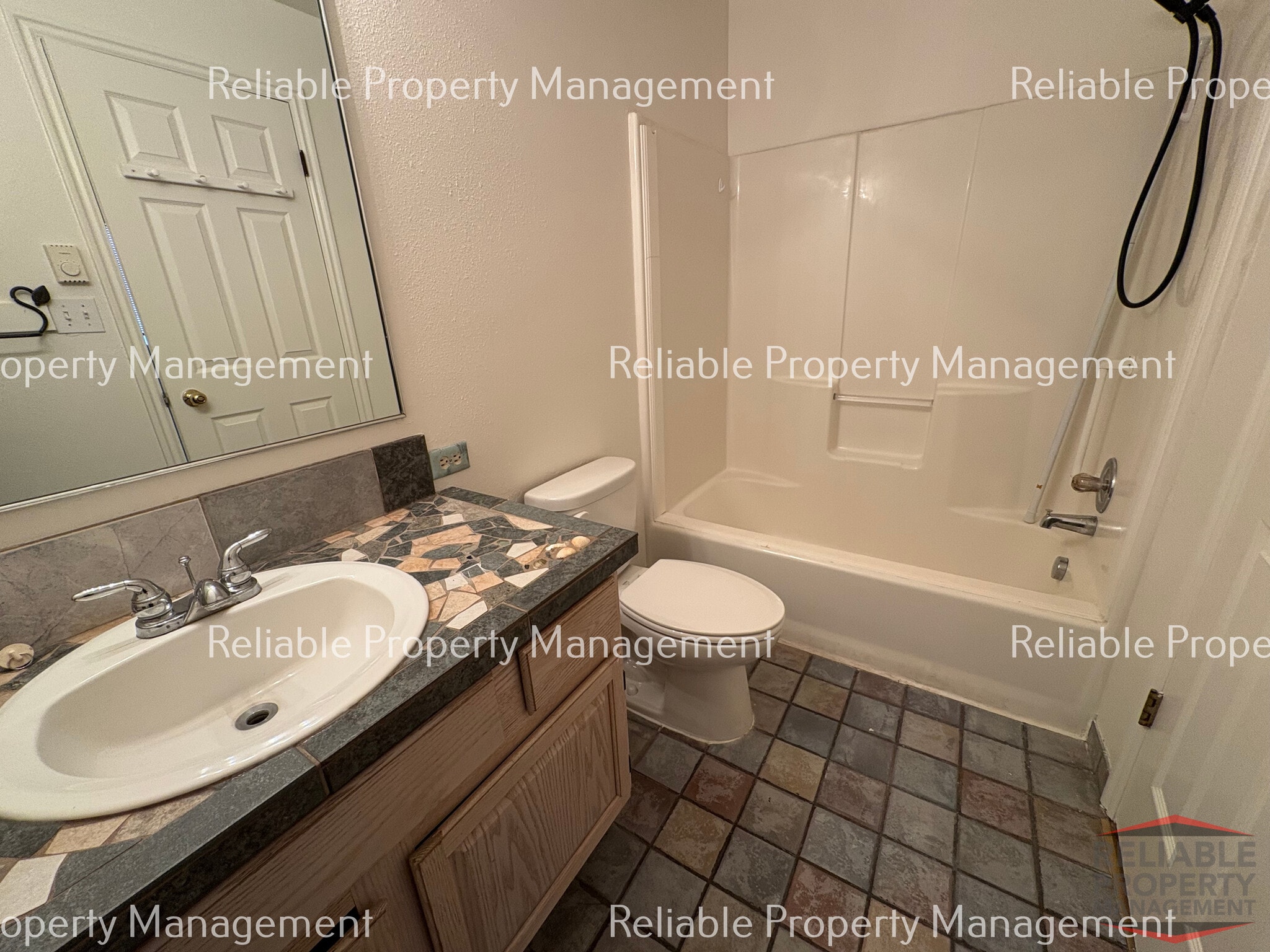 Building Photo - 1799 Ironwood Dr