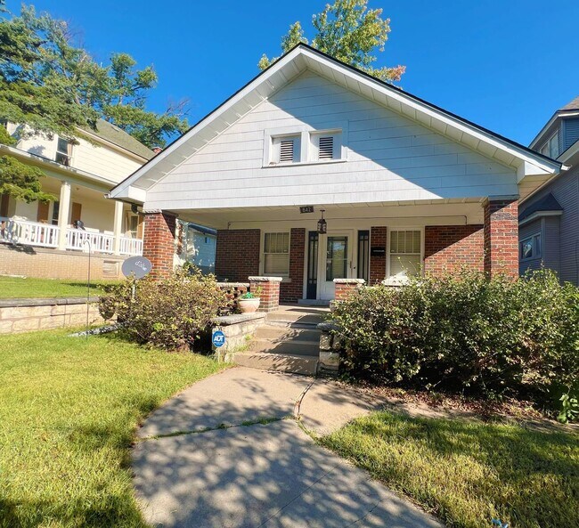 Primary Photo - SEE IT NOW: Beautiful 3-Bedroom Bungalow i...