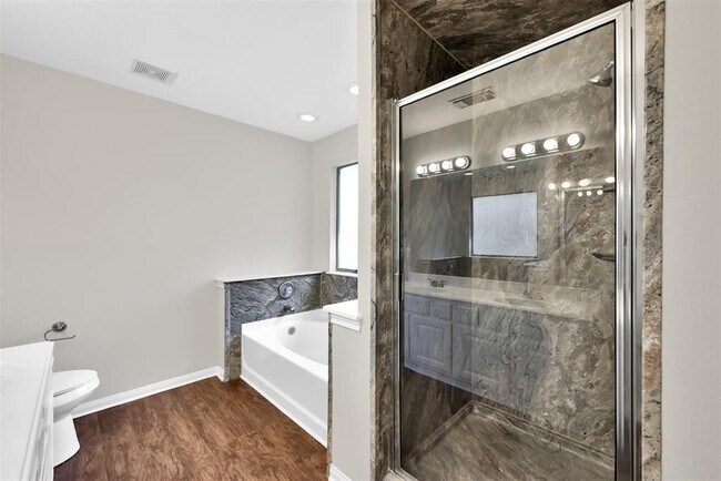Building Photo - 9020 Zapata Way