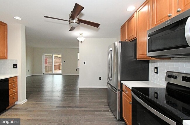 Building Photo - 1031 Balley Dr