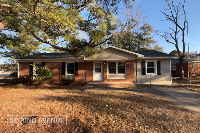 Building Photo - 2601 Downs Pl