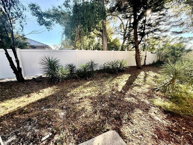 Building Photo - 4500 E Bay Dr