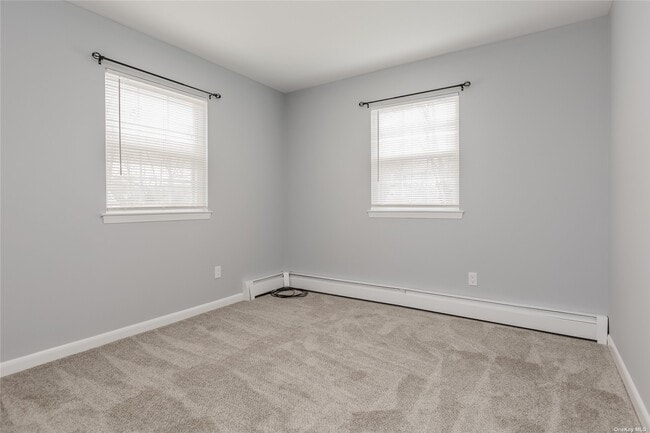 Building Photo - 34 Hazard Ave