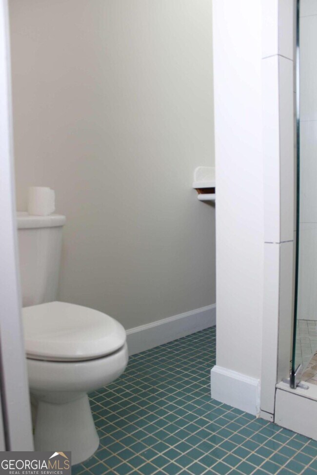 Building Photo - 1124 Center St NW